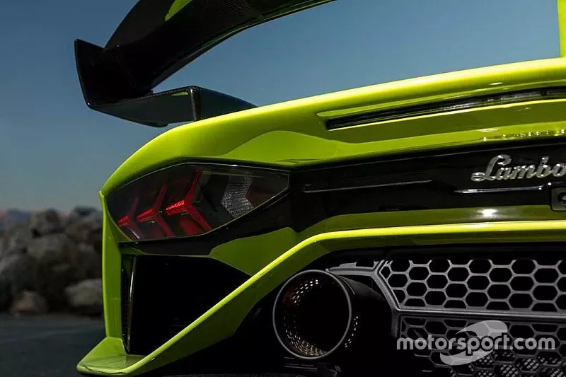 Lamborghini Aventador 2020