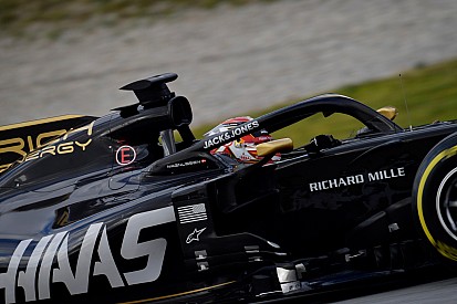 Magnussen moest eerder stoppen vanwege probleem met headrest