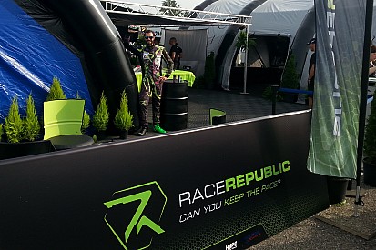 Stefano Comini e Race Republic, a Monza è spettacolo in pista e nel paddock