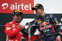 Vettel se alegra por Alonso: "Ahora tiene coche y est&aacute; ah&iacute; arriba"