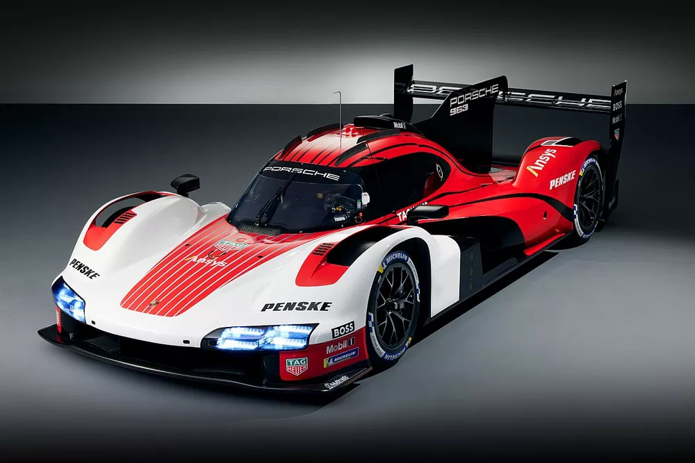 touru Porsche, WEC ve IMSA'da yarışacağı LMDh aracı 963'ü tanıttı!