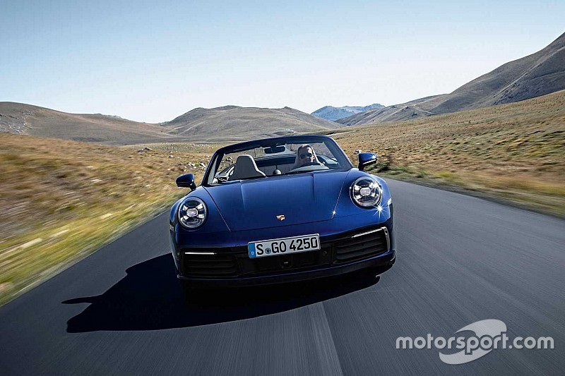 Новий Porsche 911 Cabriolet дебютував лише за шість тижнів після купе