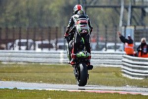 WSBK Assen: Rea slaat dubbelslag, Van der Mark revancheert zich
