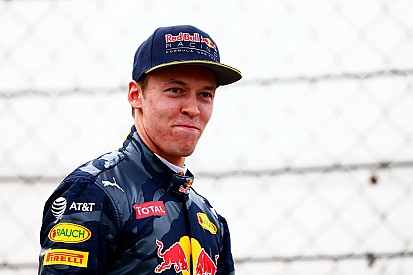 Videón Vettel csúnya kiakadása Kvjatra: az orosz szóhoz sem jutott