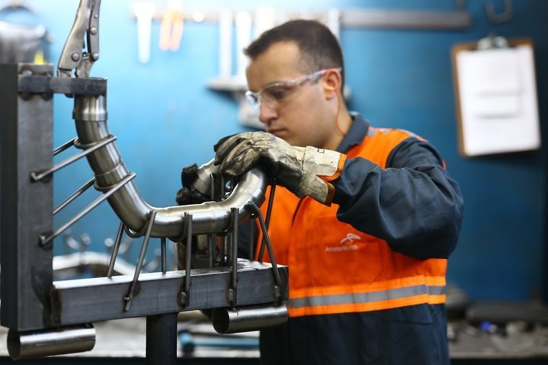 Escapamentos do novo V8 da Stock Car