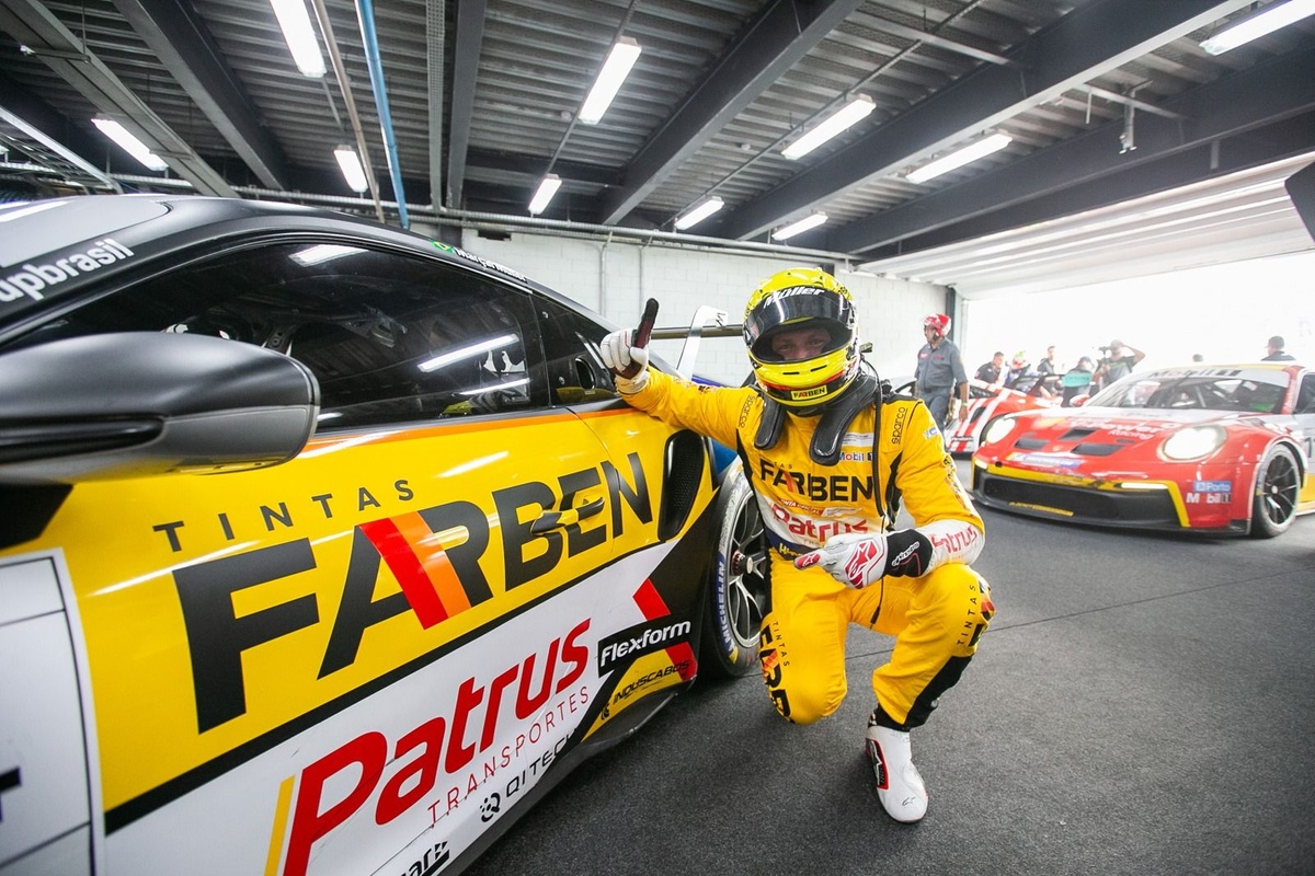 Marçal Muller sobe ao pódio e sai de Interlagos na liderança da Porsche Cup