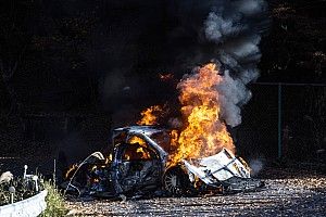 V&iacute;deo: fuerte incendio del Hyundai de Sordo en el Rally de Jap&oacute;n del WRC