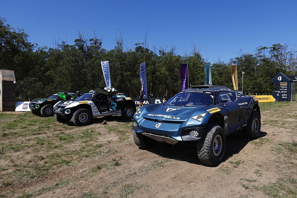 Molly Taylor, Kevin Hansen, Veloce Racing, lines up on the grid with Mikaela Ahlin-Kottulinsky, Johan Kristoffersson, Rosberg X Racing, and Klara Andersson, Nasser Al-Attiyah, Abt Cupra XE 