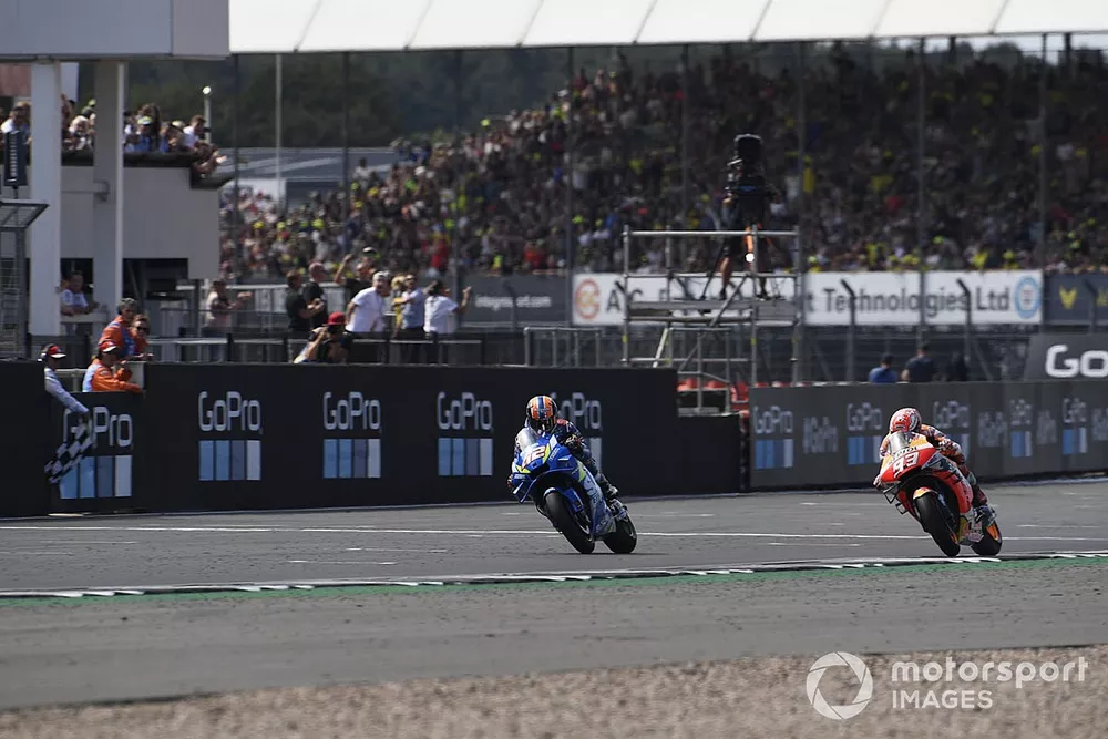 Le vainqueur Alex Rins, Team Suzuki MotoGP, le second Marc Marquez, Repsol Honda Team