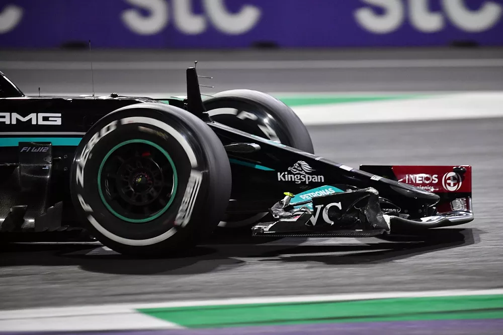 Damage to the front wing of Lewis Hamilton, Mercedes W12, after contact with Lewis Hamilton, Mercedes W12