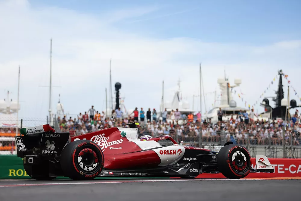 Zhou Guanyu, Alfa Romeo C42