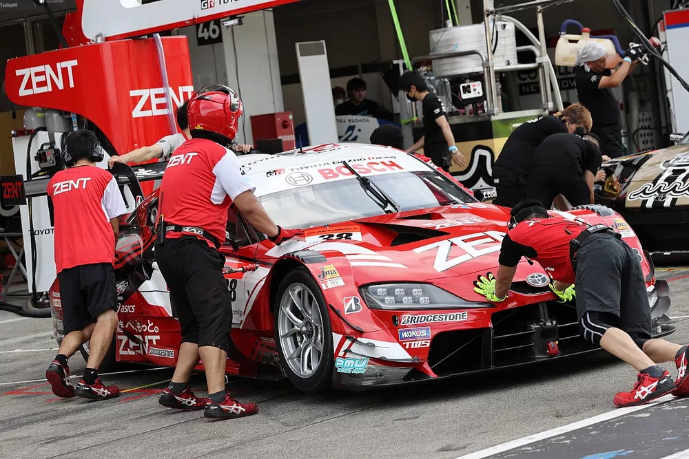 #38 ZENT CERUMO GR Supra