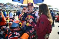 Pol Espargar&oacute;: "No le encuentro explicaci&oacute;n a la bajada tan bestia de los neum&aacute;ticos"