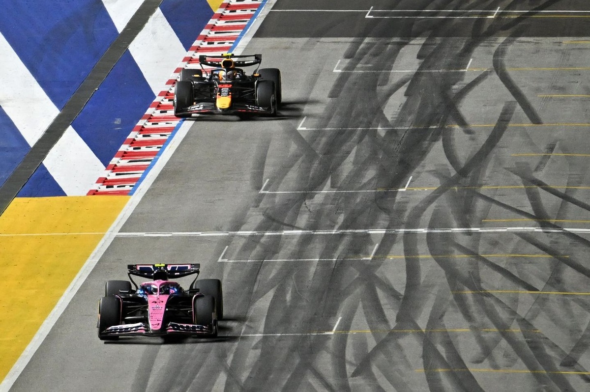 Ｆ１レッドブル 6930751324237.jpg