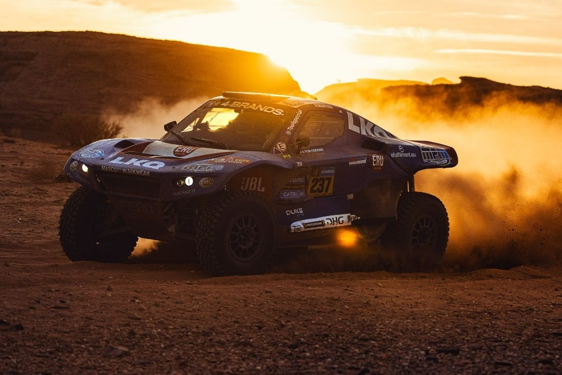 Tim en Tom Coronel beleven uitstekende elfde Dakar-etappe