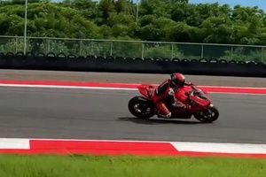 Vídeo: Bagnaia, Bezzecchi o Morbidelli ya ruedan en Indonesia