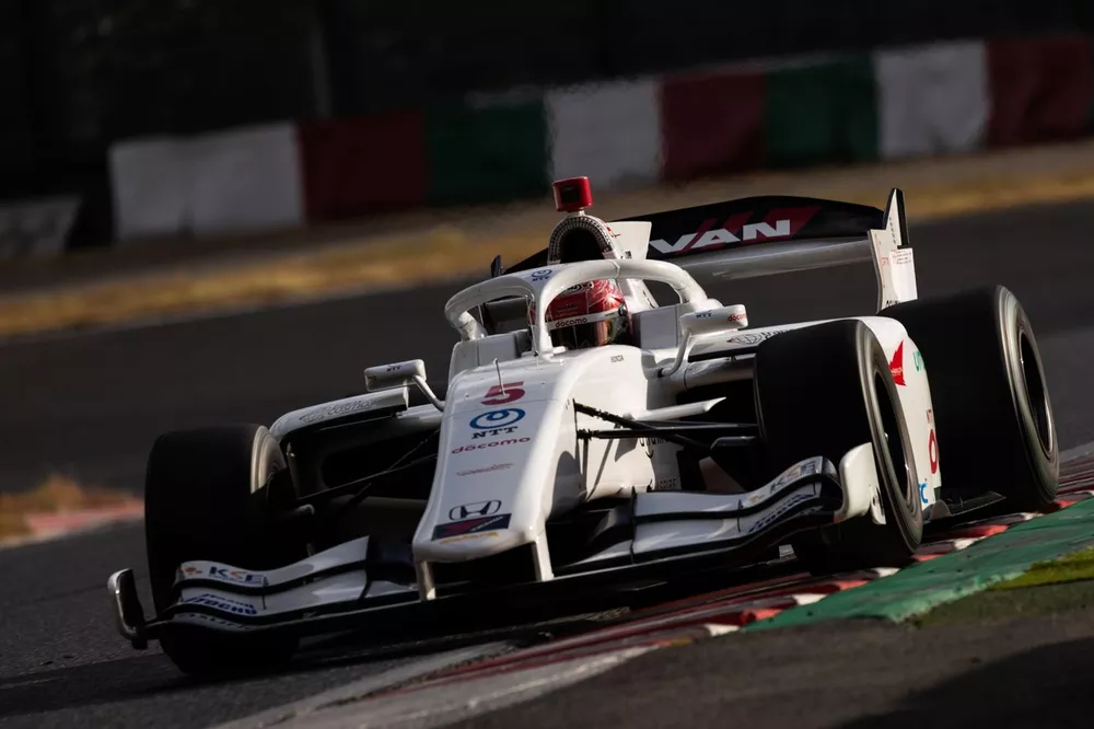 Tadasuke Makino, DOCOMO TEAM DANDELION RACING