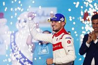 F&oacute;rmula E: Dennis vence de ponta a ponta em Londres; di Grassi &eacute; nono