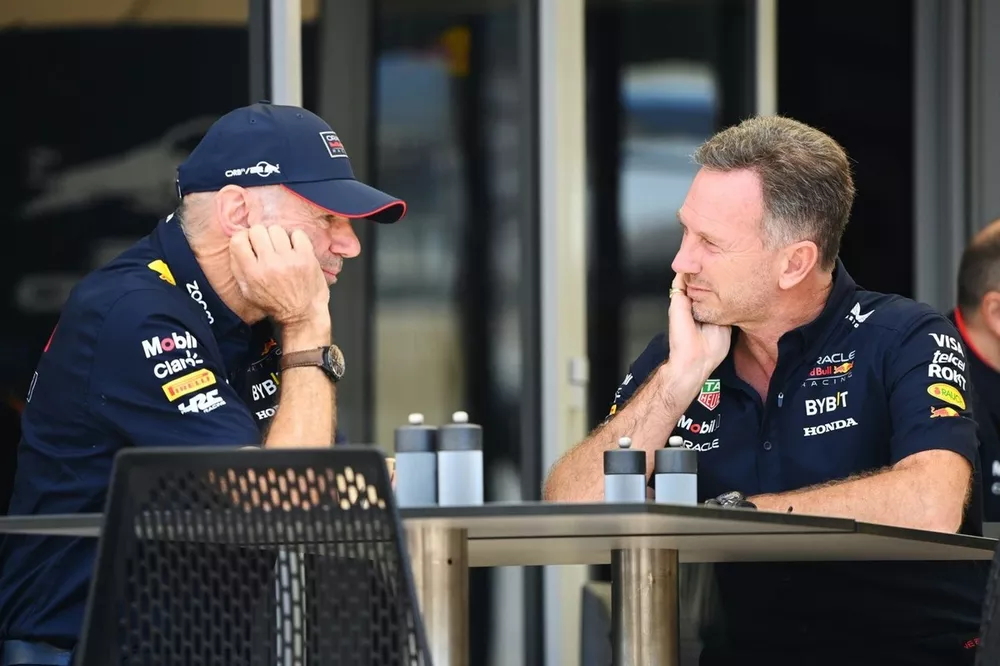 Adrian Newey, Chief Technology Officer, Red Bull Racing, speaks with Christian Horner, Team Principal, Red Bull Racing 