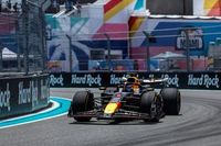 F1: Verstappen faz a 'pole' da corrida sprint de Miami com Leclerc em 2º; Ricciardo surpreende com a quarta posição