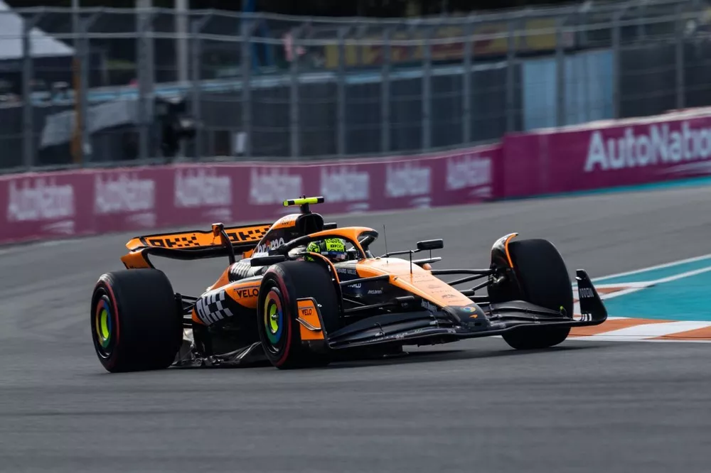 Lando Norris, McLaren MCL38 