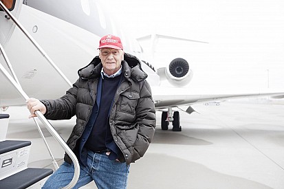 Нікі Лауда продав акції авіакомпанії Laudamotion