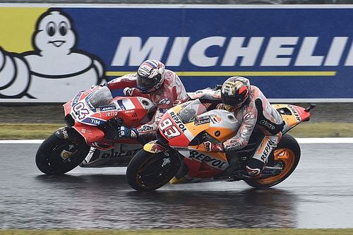 "Cuerpo a cuerpo": por Martín Urruty