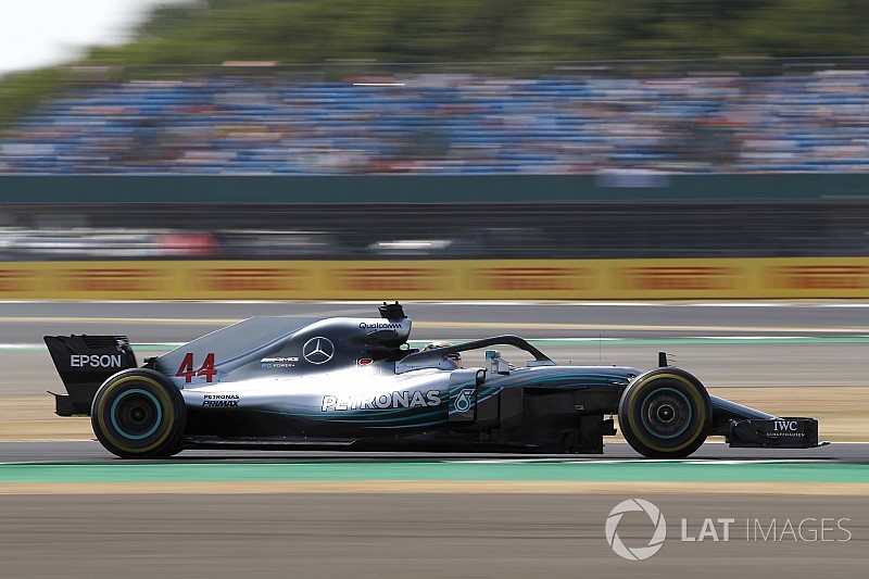Hamilton destaca el peligro que genera la nueva zona de DRS de Silverstone