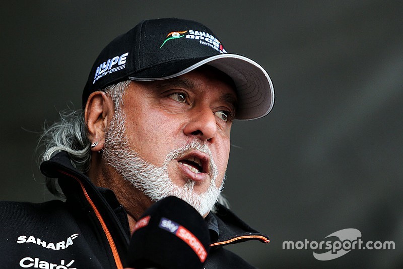 Mallya, Force India direktörlüğünü bıraktı, takım patronluğuna devam edecek