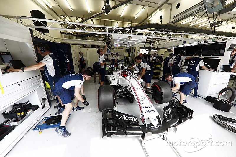 Des fans de F1 pourront dormir dans le garage Williams