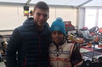 F1 - Verstappen relembra primeiro encontro com Bortoleto, durante foto no kart: "Rimos disso até hoje"
