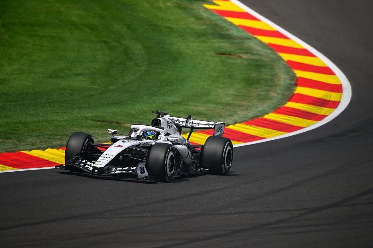Por qué Cadillac F1 ha abandonado su decoración asimétrica
