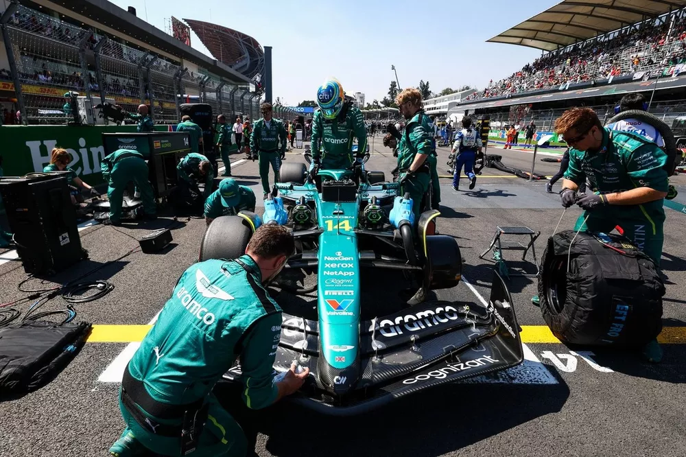 Fernando Alonso, Aston Martin Racing