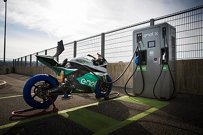 2019-ben rajtol az elektromos motorkerékpár-világkupa, a FIM MotoE World Cup