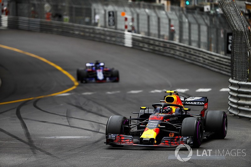 Honda: Red Bull fabrika takımı olmayacak