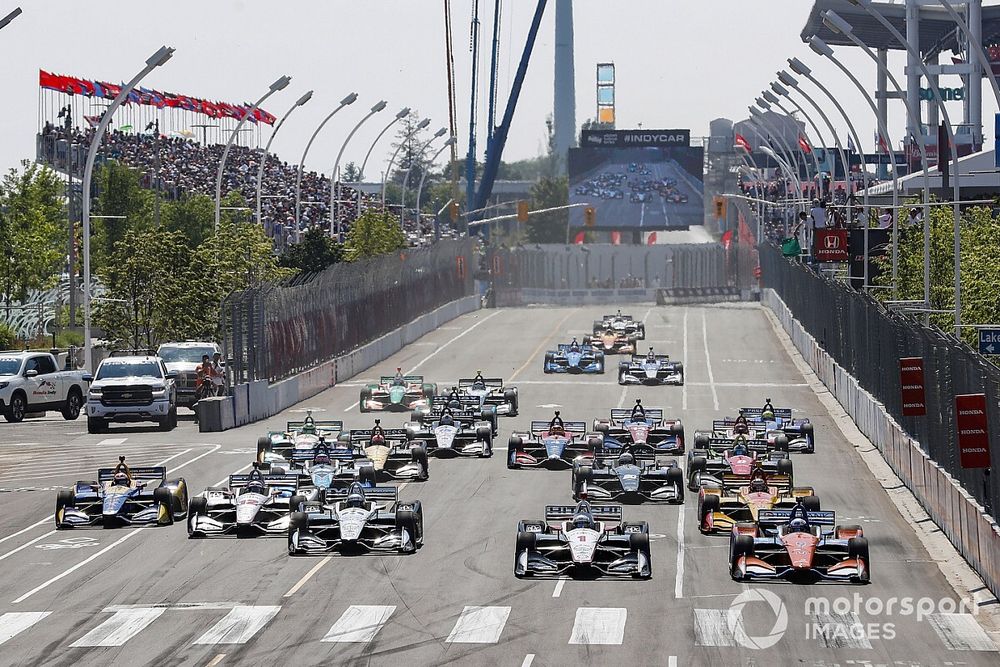 Josef Newgarden, Team Penske Chevrolet, Scott Dixon, Chip Ganassi Racing Honda 