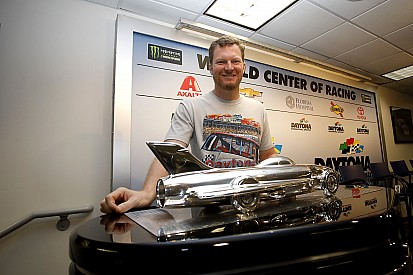 Dale Earnhardt Jr. continues to make history at Daytona