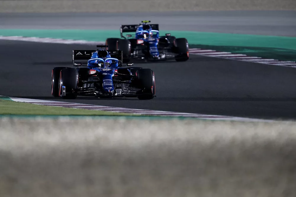 Fernando Alonso, Alpine A521, Esteban Ocon, Alpine A521