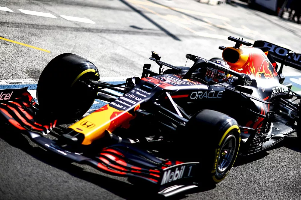 Max Verstappen, Red Bull Racing RB16B