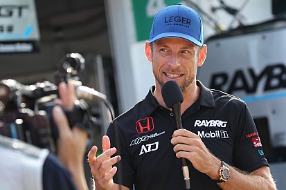 Баттон пристыдил соперников по Super GT за ложь и командную тактику