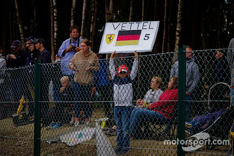 Vettel-Räikkönen siker a harmadik szabadedzésen a Belga Nagydíjon: utolsó McLaren