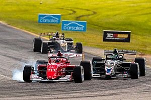 Barrichello vai ao pódio em corrida de 'sobrevivência' da S5000 na Austrália