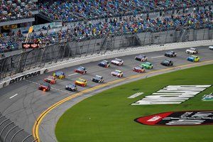 NASCAR: 500 Milhas de Daytona terá transmissão ao vivo em TV aberta; saiba horários e mais detalhes