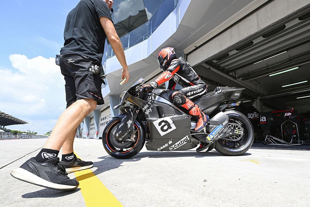 Maverick Viñales, Aprilia Racing Team