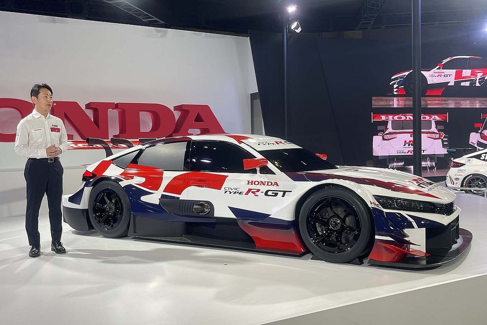 限定 シビック TypeR SUPER GT 2024 テスト ホビーショー ホンダ・レーシングが「シビック・タイプR-GT」の走行テストを