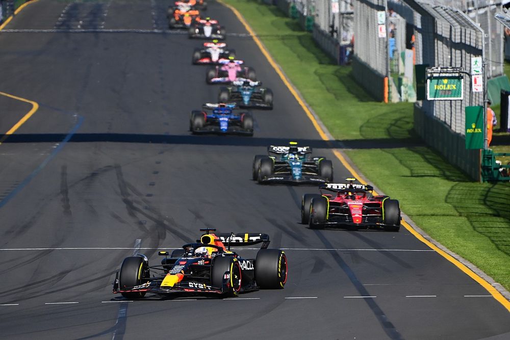 Max Verstappen, Red Bull Racing RB19, Carlos Sainz, Ferrari SF-23, Fernando Alonso, Aston Martin AMR23