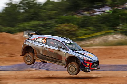 Sardegna, PS11: Ogier allunga ancora su Neuville