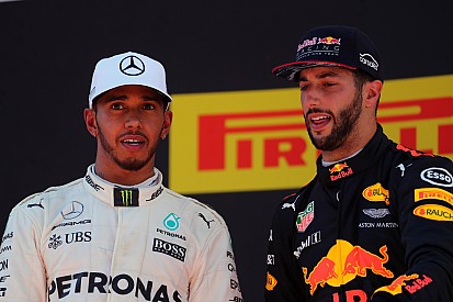 Premier podium pour un Ricciardo qui envie Hamilton et Vettel