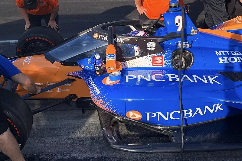 Scott Dixon, Chip Ganassi Racing Honda with aeroscreen 