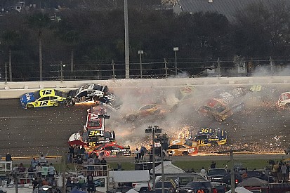 Daytona 500 crash reminded Almirola of back-breaking shunt
